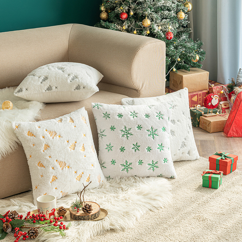 Housse de coussin de Noël sapin brodé et flocons