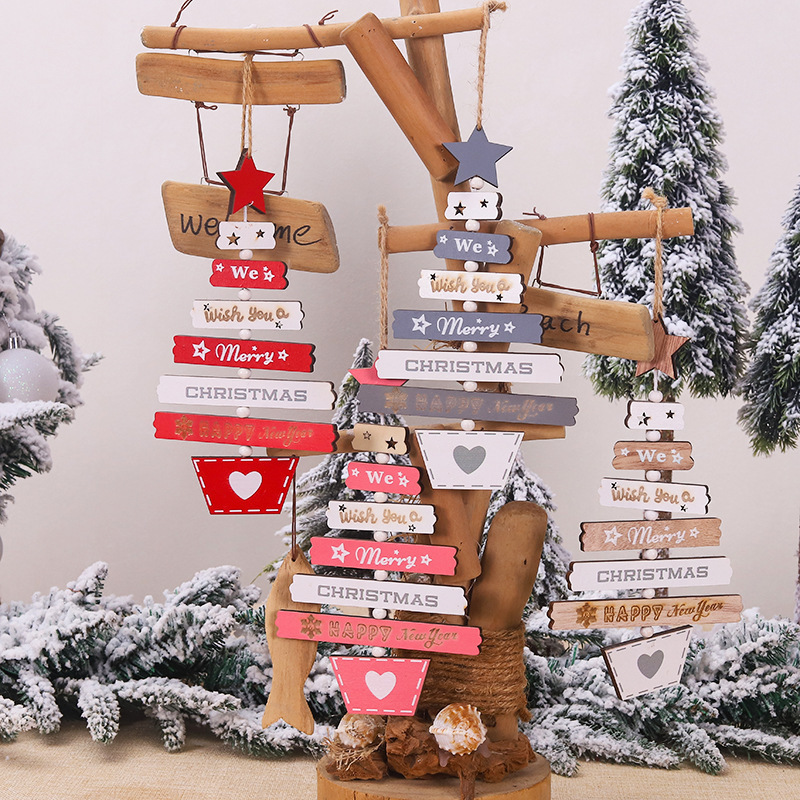 Décorations de sapin en bois – trois finitions