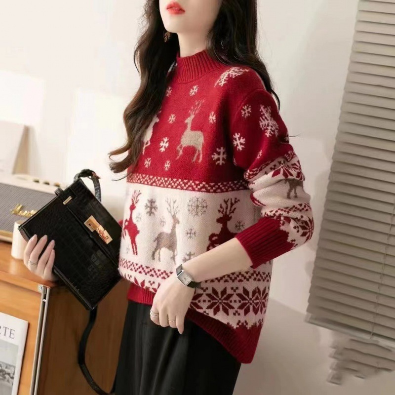 Pull de Noël femme à motif festif – trois modèles